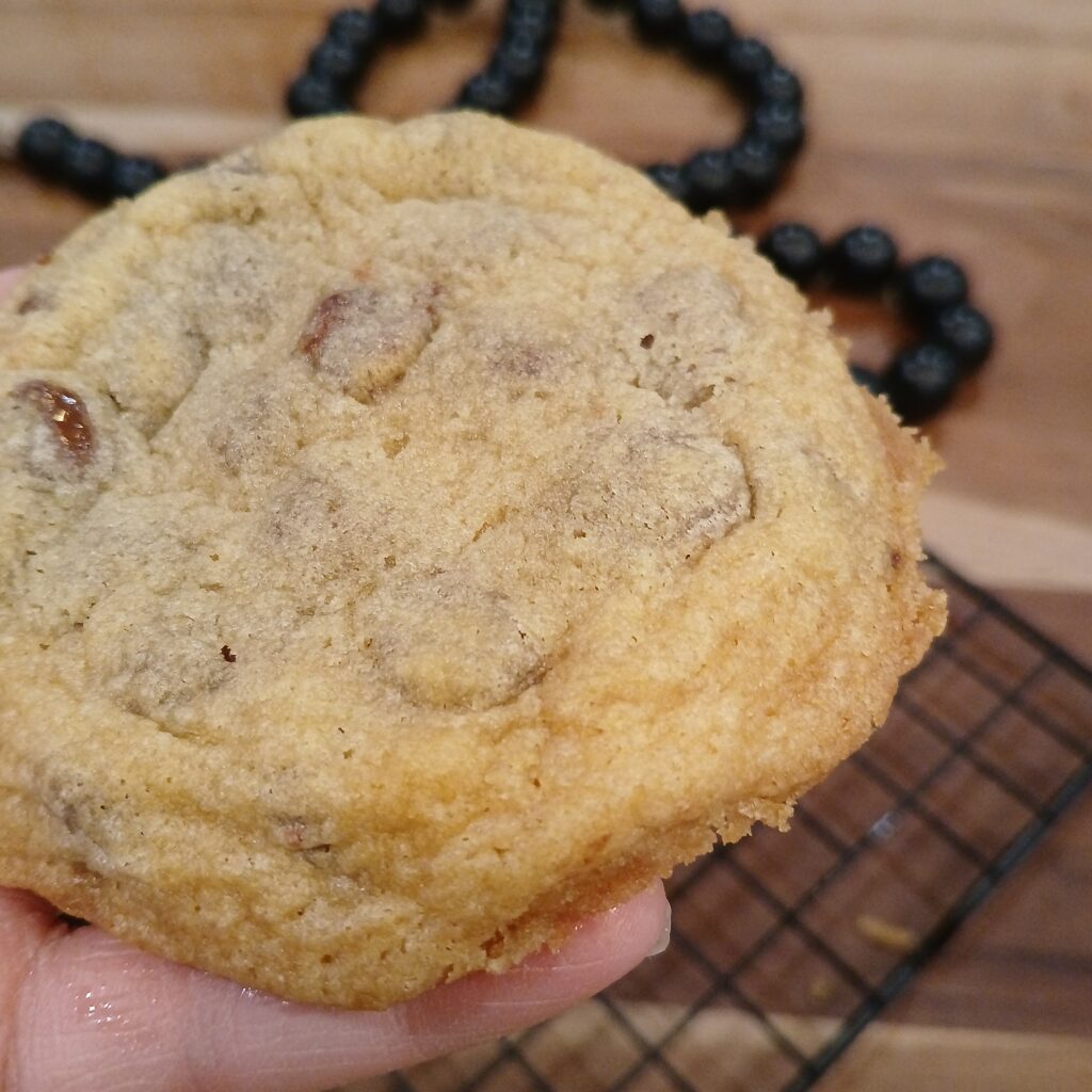 Chocolate chip cookie